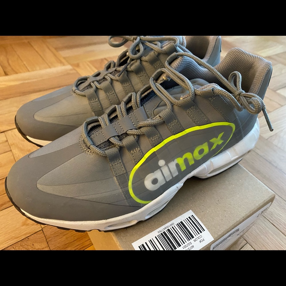 Nike Air Max 95 NS GPX Big Logo Neon Size 8 AJ7183-001